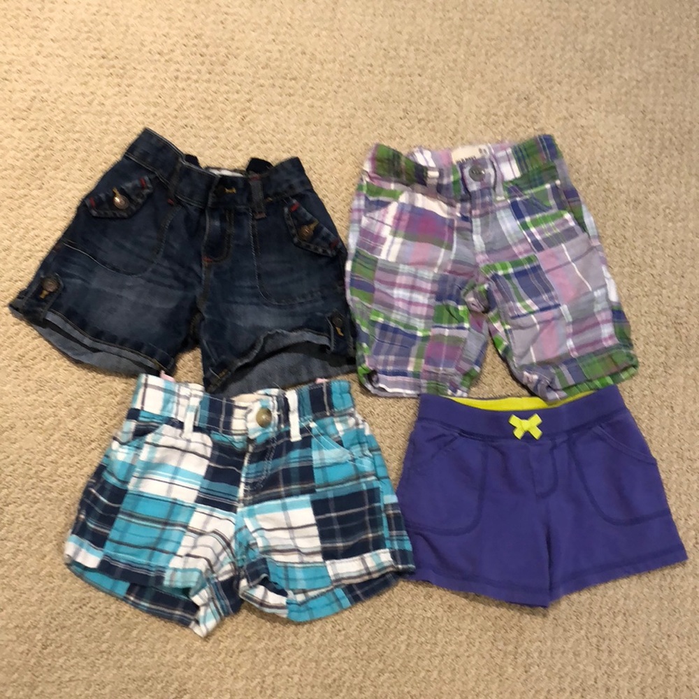 Bundle of Size 6 short